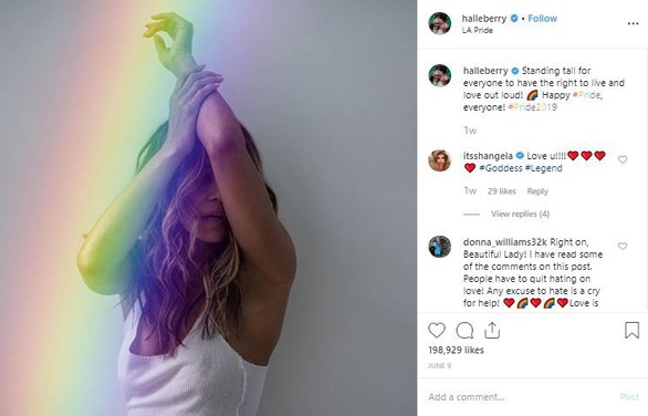 Hàng loạt sao lên tiếng ủng hộ cộng đồng LGBT trong Tháng tự hào - Ảnh 8. Hàng loạt sao lên tiếng ủng hộ cộng đồng LGBT trong Tháng tự hào - Ảnh 8.