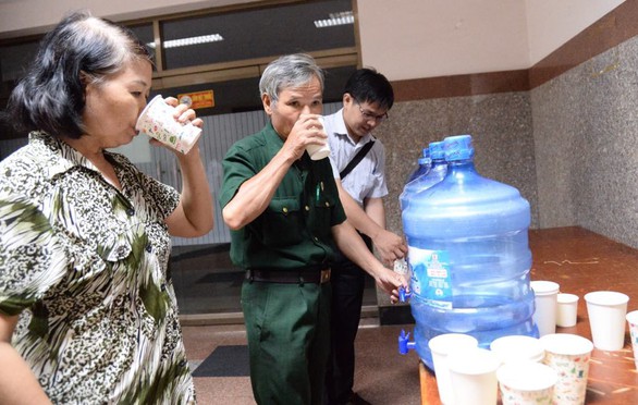 Cử tri ngao ngán với việc cán bộ thanh tra vòi tiền hối lộ - Ảnh 3. Cử tri ngao ngán với việc cán bộ thanh tra vòi tiền hối lộ - Ảnh 3.