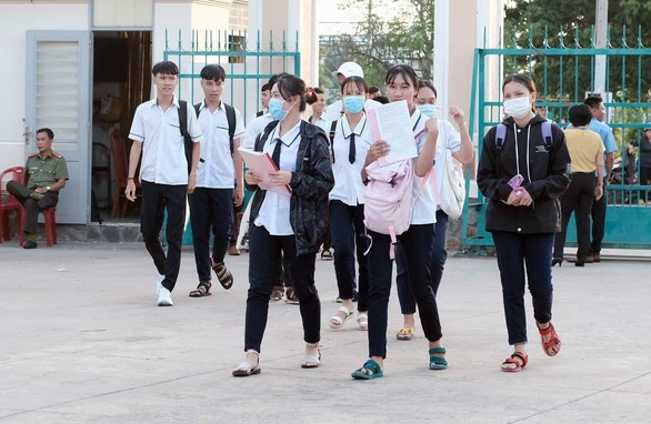 Thí sinh xã đảo duy nhất TP.HCM mượn phòng học làm chỗ trọ đi thi - Ảnh 7. Thí sinh xã đảo duy nhất TP.HCM mượn phòng học làm chỗ trọ đi thi - Ảnh 7.