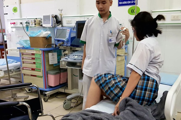 Đồng Nai: Một nữ sinh sốt cao, ngất xỉu trong phòng thi - Ảnh 1. Đồng Nai: Một nữ sinh sốt cao, ngất xỉu trong phòng thi - Ảnh 1.