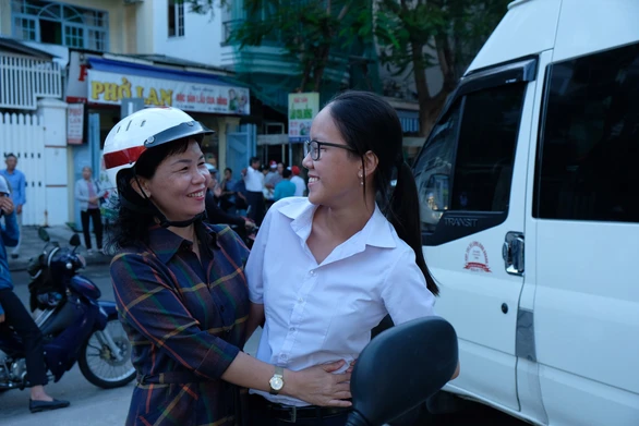 Mẹ rơi nước mắt: Xin chủ nghỉ mấy tiếng về đưa con đi thi mà không gặp - Ảnh 5. Mẹ rơi nước mắt: Xin chủ nghỉ mấy tiếng về đưa con đi thi mà không gặp - Ảnh 5.