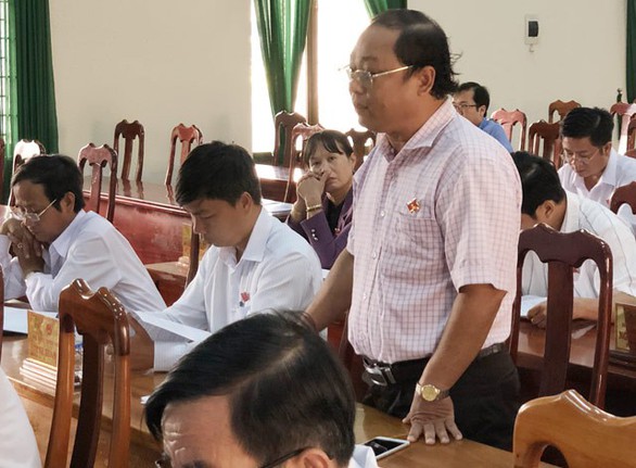 Nguyên phó chủ tịch huyện từ chức sau khi được điều làm bí thư xã - Ảnh 1. Nguyên phó chủ tịch huyện từ chức sau khi được điều làm bí thư xã - Ảnh 1.