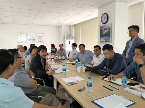 Người dân vườn đào kêu cứu vì tường nứt, nền nhà sụt lún - Ảnh 2. Người dân vườn đào kêu cứu vì tường nứt, nền nhà sụt lún - Ảnh 2.