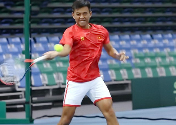 Hoàng Nam lội ngược dòng, VN thắng trận đầu Davis Cup 2019 - Ảnh 1. Hoàng Nam lội ngược dòng, VN thắng trận đầu Davis Cup 2019 - Ảnh 1.