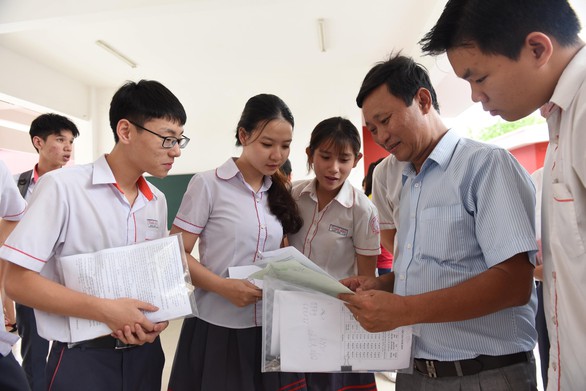 Thi THPT quốc gia: Bộ GD-ĐT đang tính các phương án - Ảnh 1. Thi THPT quốc gia: Bộ GD-ĐT đang tính các phương án - Ảnh 1.