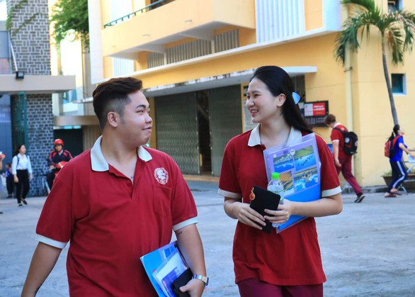 Gần nửa triệu thí sinh thi khoa học xã hội: Atlat sẽ cân cả vũ trụ! - Ảnh 1. Gần nửa triệu thí sinh thi khoa học xã hội: Atlat sẽ cân cả vũ trụ! - Ảnh 1.