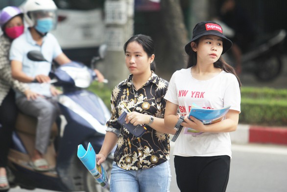 Gần nửa triệu thí sinh thi khoa học xã hội: Atlat sẽ cân cả vũ trụ! - Ảnh 9. Gần nửa triệu thí sinh thi khoa học xã hội: Atlat sẽ cân cả vũ trụ! - Ảnh 9.