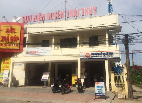 Bắt nữ nhân viên bưu điện chiếm đoạt 8,6 tỉ đồng của dân gửi tiết kiệm - Ảnh 1. Bắt nữ nhân viên bưu điện chiếm đoạt 8,6 tỉ đồng của dân gửi tiết kiệm - Ảnh 1.