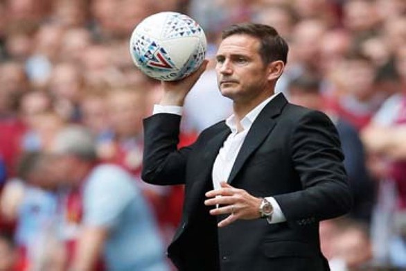 Terry: Không ai thích hợp và tốt hơn Lampard để dẫn dắt Chelsea - Ảnh 1. Terry: Không ai thích hợp và tốt hơn Lampard để dẫn dắt Chelsea - Ảnh 1.