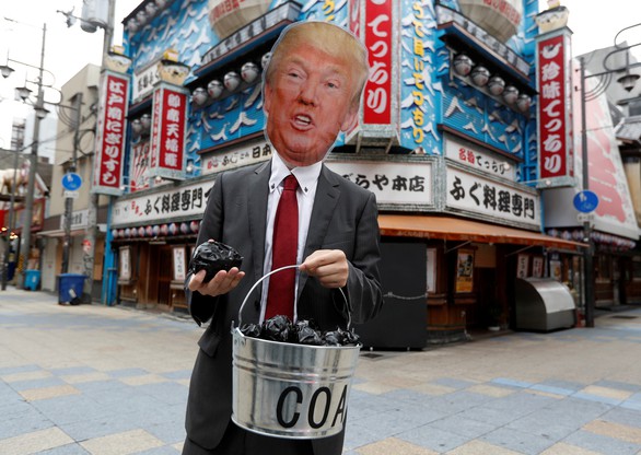 Các nhà lãnh đạo G20 xuống đường biểu tình ở Osaka - Ảnh 6. Các nhà lãnh đạo G20 xuống đường biểu tình ở Osaka - Ảnh 6.