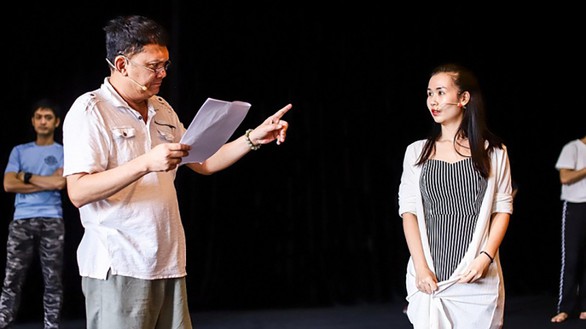 Võ Hạ Trâm làm live show theo phong cách Broadway - Ảnh 1. Võ Hạ Trâm làm live show theo phong cách Broadway - Ảnh 1.