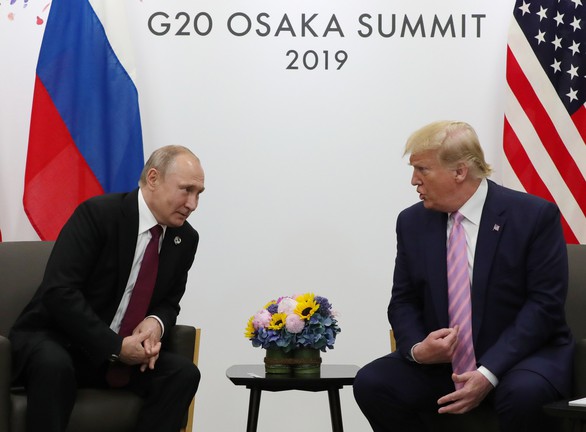 Ông Trump nói ‘làm ơn đừng can thiệp bầu cử’, ông Putin bật cười thích thú - Ảnh 3. Ông Trump nói ‘làm ơn đừng can thiệp bầu cử’, ông Putin bật cười thích thú - Ảnh 3.