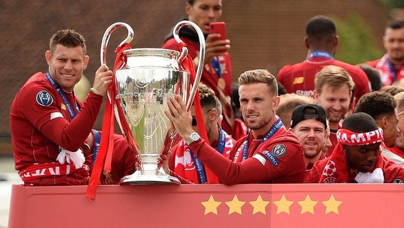 Biển người hơn 750.000 người đón Liverpool ca khúc khải hoàn - Ảnh 6. Biển người hơn 750.000 người đón Liverpool ca khúc khải hoàn - Ảnh 6.