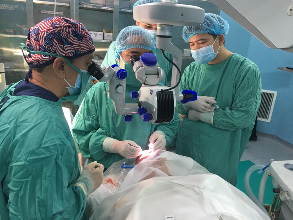 Nhiều bệnh nhân Việt Nam được ghép giác mạc do người Mỹ hiến tặng - Ảnh 1. Nhiều bệnh nhân Việt Nam được ghép giác mạc do người Mỹ hiến tặng - Ảnh 1.