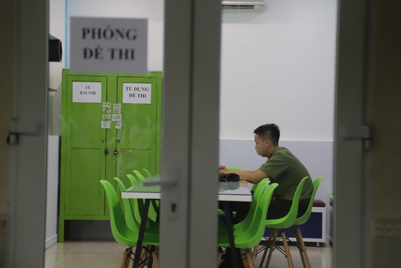 Tuyển sinh lớp 10: hôm nay 3-6 thi toán, ngoại ngữ, lịch sử - Ảnh 2. Tuyển sinh lớp 10: hôm nay 3-6 thi toán, ngoại ngữ, lịch sử - Ảnh 2.