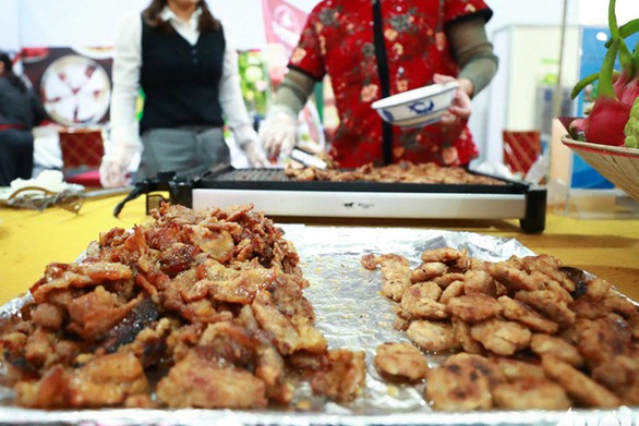 Bí kíp nào quyết định độ ngọt ngào của bún chả Hà Nội? - Ảnh 1. Bí kíp nào quyết định độ ngọt ngào của bún chả Hà Nội? - Ảnh 1.