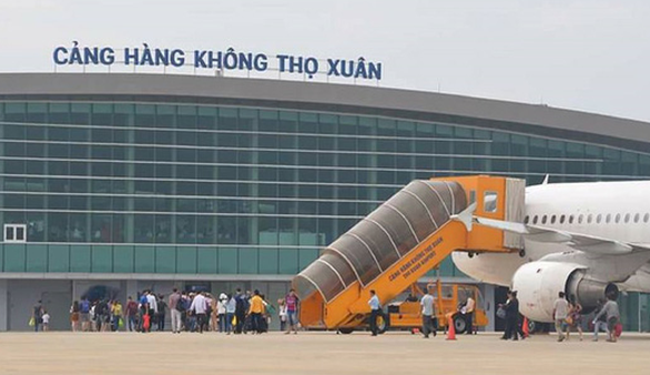 Cấm bay 1 năm với hành khách đánh nhân viên hàng không - Ảnh 1. Cấm bay 1 năm với hành khách đánh nhân viên hàng không - Ảnh 1.