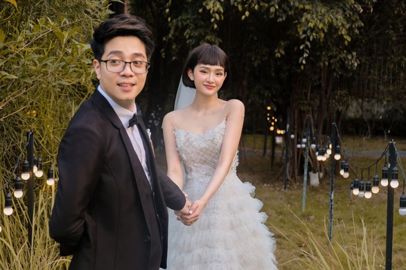 Bùi Anh Tuấn - Hiền Hồ song ca Cưới nhau đi trong Thay lời muốn nói - Ảnh 1. Bùi Anh Tuấn - Hiền Hồ song ca Cưới nhau đi trong Thay lời muốn nói - Ảnh 1.
