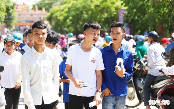 Đề thi văn lớp 10 giống đề thi học kỳ, Nghệ An nói đúng quy trình - Ảnh 2. Đề thi văn lớp 10 giống đề thi học kỳ, Nghệ An nói đúng quy trình - Ảnh 2.