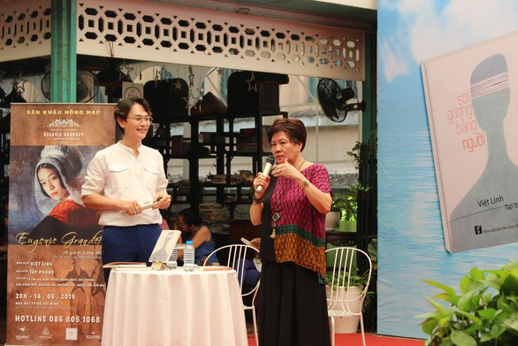 Đạo diễn Việt Linh ‘soi gương bằng người’ - Ảnh 3. Đạo diễn Việt Linh ‘soi gương bằng người’ - Ảnh 3.
