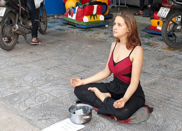 Bali trục xuất du khách nước ngoài ngửa nón xin tiền - Ảnh 1. Bali trục xuất du khách nước ngoài ngửa nón xin tiền - Ảnh 1.