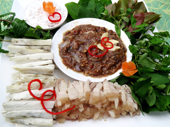 Khoai lang chấm mắm sống, món nghèo mà sang - Ảnh 4. Khoai lang chấm mắm sống, món nghèo mà sang - Ảnh 4.