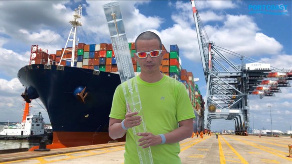 Ưu Đàm vượt đại dương để nghĩ về cách thế giới đang được vận hành - Ảnh 1. Ưu Đàm vượt đại dương để nghĩ về cách thế giới đang được vận hành - Ảnh 1.