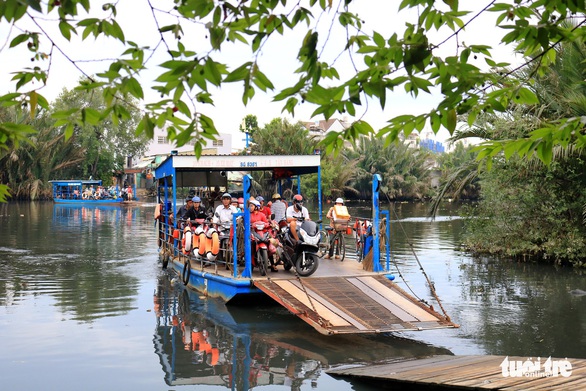Sài Gòn sông nước và những chuyến phà lênh đênh bao chuyện đời - Ảnh 1. Sài Gòn sông nước và những chuyến phà lênh đênh bao chuyện đời - Ảnh 1.