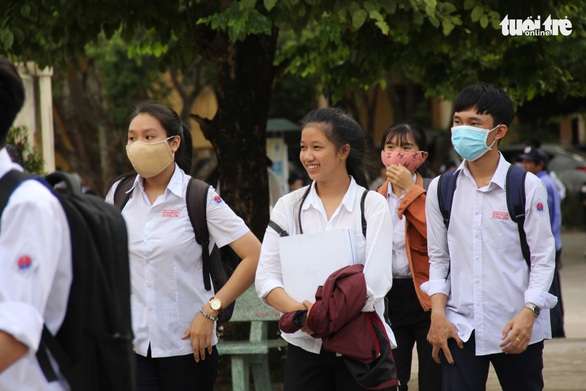 Trường nào ở Quảng Ngãi không có học trò đậu tốt nghiệp? - Ảnh 1. Trường nào ở Quảng Ngãi không có học trò đậu tốt nghiệp? - Ảnh 1.