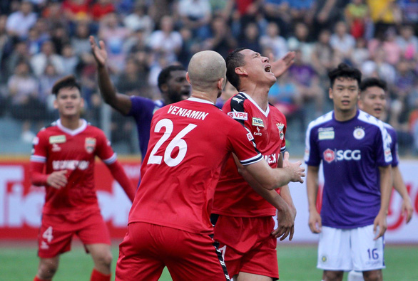 AFC phạt Liên đoàn Bóng đá Việt Nam 3.000 USD vì xin phép đấu tập muộn - Ảnh 1. AFC phạt Liên đoàn Bóng đá Việt Nam 3.000 USD vì xin phép đấu tập muộn - Ảnh 1.