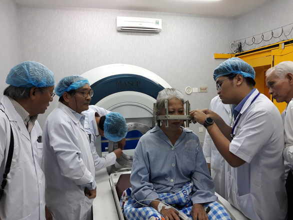 Khai trương Trung tâm xạ phẫu bằng dao Gamma quay đầu tiên tại ĐBSCL - Ảnh 2. Khai trương Trung tâm xạ phẫu bằng dao Gamma quay đầu tiên tại ĐBSCL - Ảnh 2.