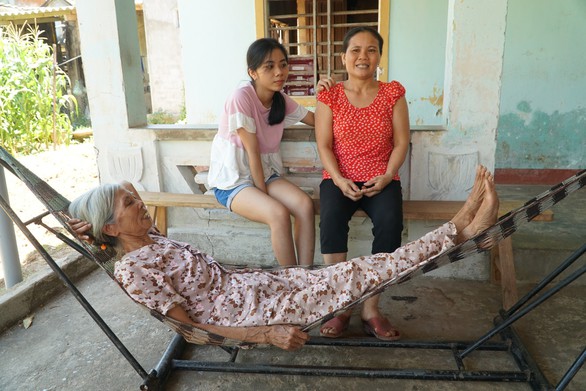 Đôi bạn thủ khoa chung lớp ở một trường làng - Ảnh 2. Đôi bạn thủ khoa chung lớp ở một trường làng - Ảnh 2.