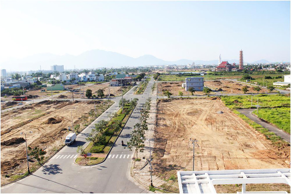 Mua đất nền tại Đà Nẵng: Cần lưu ý gì về pháp lý để tránh rủi ro? - Ảnh 1. Mua đất nền tại Đà Nẵng: Cần lưu ý gì về pháp lý để tránh rủi ro? - Ảnh 1.