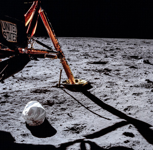 Những hình ảnh chưa từng công bố về sứ mệnh Apollo 11 - Ảnh 4. Những hình ảnh chưa từng công bố về sứ mệnh Apollo 11 - Ảnh 4.