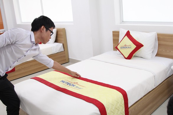 HUTECH công bố điểm trúng tuyển học bạ đợt 30-6 - Ảnh 3. HUTECH công bố điểm trúng tuyển học bạ đợt 30-6 - Ảnh 3.