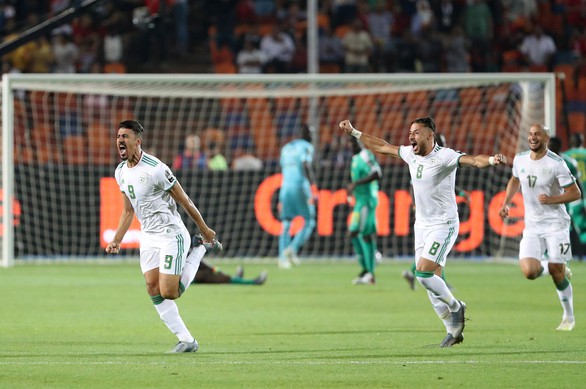 Hạ Senegal, Algeria vô địch CAN 2019 - Ảnh 3. Hạ Senegal, Algeria vô địch CAN 2019 - Ảnh 3.