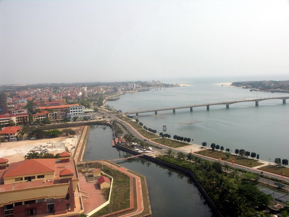 Mở thêm đường bay Đồng Hới đi Đà Nẵng - Ảnh 1. Mở thêm đường bay Đồng Hới đi Đà Nẵng - Ảnh 1.