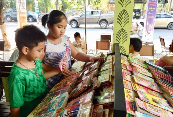 Phòng đọc sách thiếu nhi miễn phí 7.000 đầu sách - Ảnh 1. Phòng đọc sách thiếu nhi miễn phí 7.000 đầu sách - Ảnh 1.