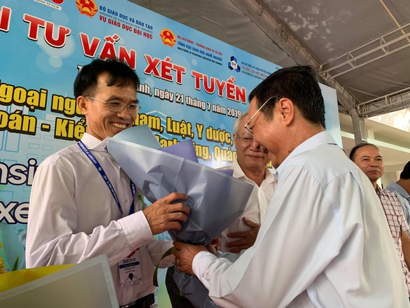 Khai mạc Ngày hội tư vấn xét tuyển 2019: Nhiều con đường khác nhau để lập nghiệp - Ảnh 6. Khai mạc Ngày hội tư vấn xét tuyển 2019: Nhiều con đường khác nhau để lập nghiệp - Ảnh 6.