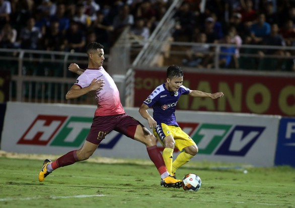 Quang Hải ghi bàn, Hà Nội thắng Sài Gòn 4-1 - Ảnh 2. Quang Hải ghi bàn, Hà Nội thắng Sài Gòn 4-1 - Ảnh 2.