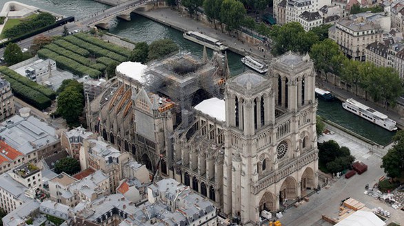 Nhà thờ Đức Bà Paris dễ sập trần do nắng quá nóng - Ảnh 1. Nhà thờ Đức Bà Paris dễ sập trần do nắng quá nóng - Ảnh 1.