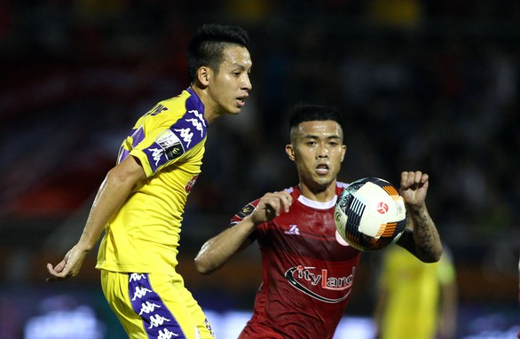 CLB TP.HCM tiếp tục dẫn đầu V-League nhờ bàn gỡ hòa ở phút 90+7 - Ảnh 3. CLB TP.HCM tiếp tục dẫn đầu V-League nhờ bàn gỡ hòa ở phút 90+7 - Ảnh 3.