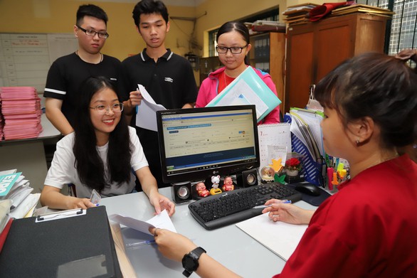 Nhiều thí sinh sai sót khi điều chỉnh nguyện vọng xét tuyển - Ảnh 1. Nhiều thí sinh sai sót khi điều chỉnh nguyện vọng xét tuyển - Ảnh 1.