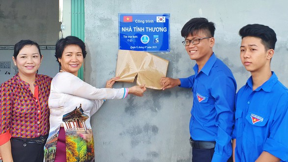 Chung lòng tri ân, chia sẻ cộng đồng - Ảnh 4. Chung lòng tri ân, chia sẻ cộng đồng - Ảnh 4.