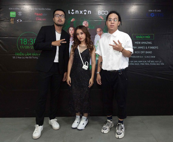 Lộn Xộn Band làm live show sạch - Ảnh 1. Lộn Xộn Band làm live show sạch - Ảnh 1.