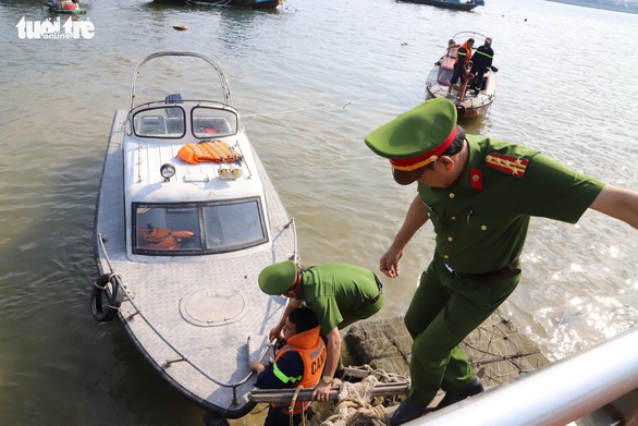 Khởi tố, bắt giam người cha giết con ném xác xuống sông Hàn - Ảnh 3. Khởi tố, bắt giam người cha giết con ném xác xuống sông Hàn - Ảnh 3.