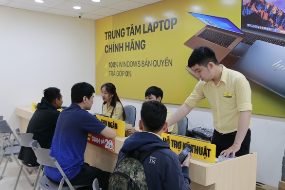 Thế Giới Di Động khai trương trung tâm laptop chính hãng quy mô lớn - Ảnh 3. Thế Giới Di Động khai trương trung tâm laptop chính hãng quy mô lớn - Ảnh 3.