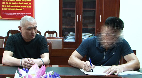 Bị truy nã ở Trung Quốc, dạt sang Việt Nam bị bắt trong khách sạn - Ảnh 1. Bị truy nã ở Trung Quốc, dạt sang Việt Nam bị bắt trong khách sạn - Ảnh 1.
