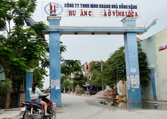 Xây dựng sai thiết kế còn đem bản vẽ nhà dỏm ở Bình Chánh đi khiếu nại - Ảnh 1. Xây dựng sai thiết kế còn đem bản vẽ nhà dỏm ở Bình Chánh đi khiếu nại - Ảnh 1.