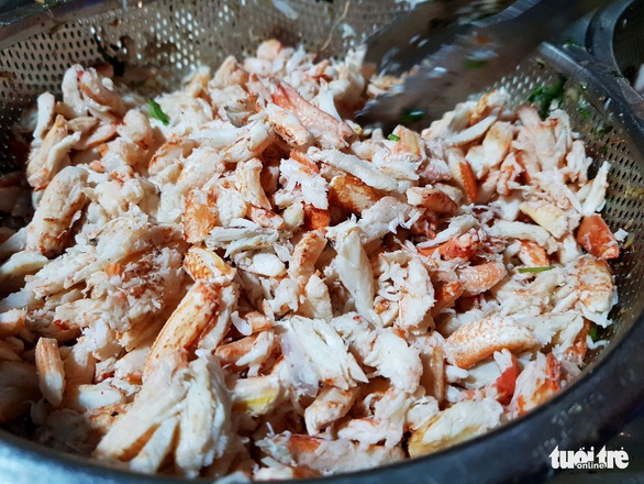 Chiều Sài Gòn nhớ Huế, chạy đi húp tô bánh canh ‘Mạ tôi’ - Ảnh 4. Chiều Sài Gòn nhớ Huế, chạy đi húp tô bánh canh ‘Mạ tôi’ - Ảnh 4.